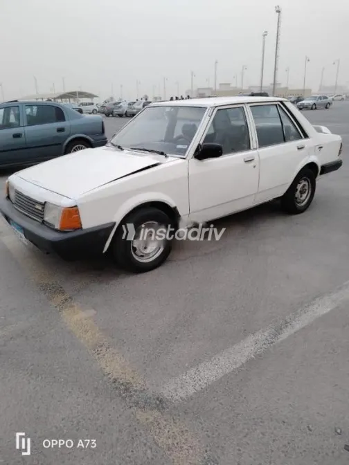 مازدا 323 1982 أبيض مستعملة للبيع - 5