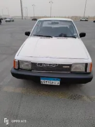 مازدا 323 1982 أبيض مستعملة للبيع