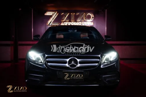 Mercedes E 300 2019 Black Used for Sale - 1