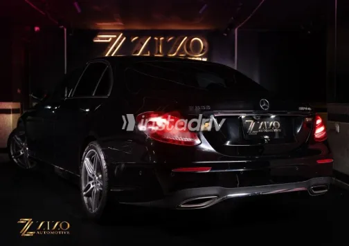 Mercedes E 300 2019 Black Used for Sale - 4