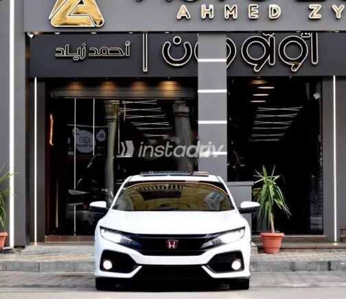Honda Civic 2017 White Used for Sale - 4