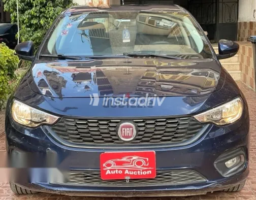 فيات تيبو 2021 أزرق غامق مستعملة للبيع - 1