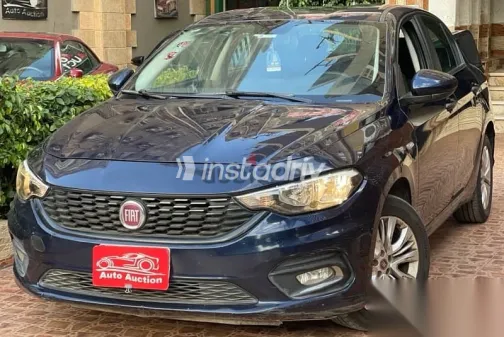 فيات تيبو 2021 أزرق غامق مستعملة للبيع - 4