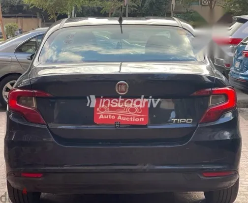 فيات تيبو 2021 أزرق غامق مستعملة للبيع - 5