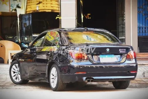 بي ام دبليو 523 2010 أزرق غامق مستعملة للبيع - 3