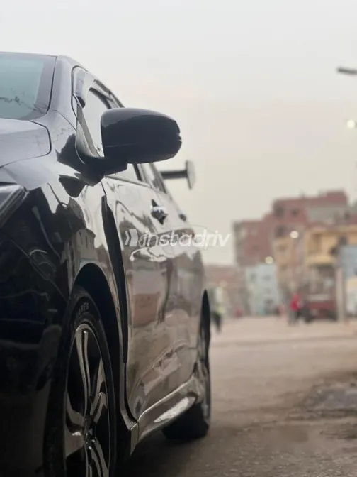 Honda City 2016 Eggplant Used for Sale - 4