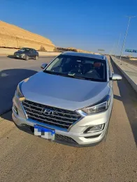 هيونداي توسان 2020 فضي مستعملة للبيع