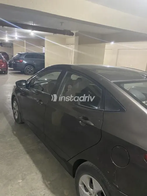 هيونداي سولاريس 2016 أبيض مستعملة للبيع - 4