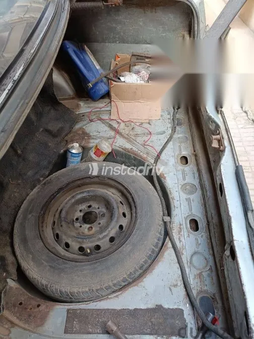 فيات شاهين 2006 فضي مستعملة للبيع - 5