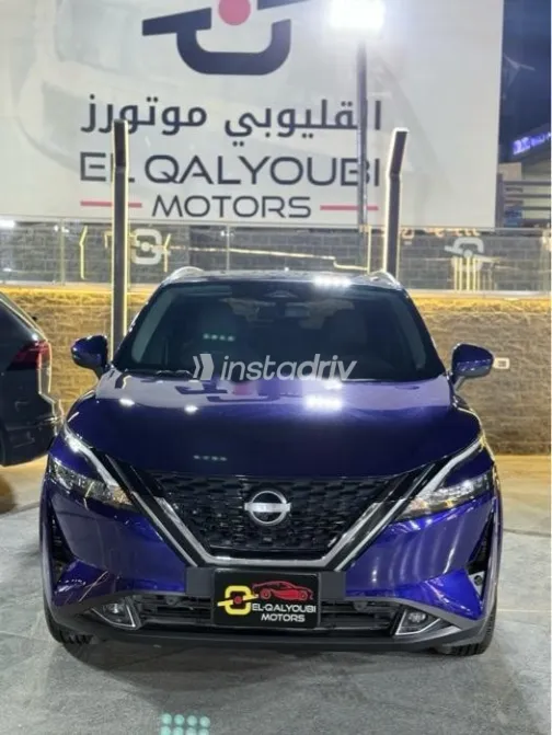 نيسان قشقاي 2025 أزرق غامق مستعملة للبيع - 1