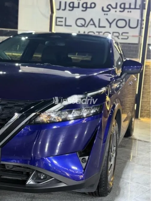 نيسان قشقاي 2025 أزرق غامق مستعملة للبيع - 3
