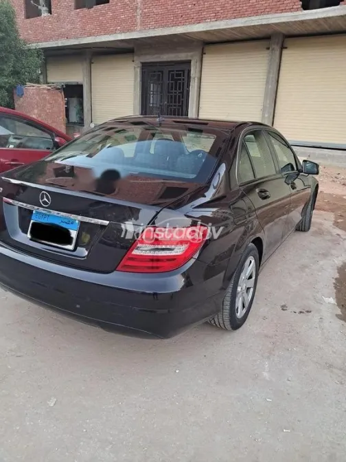 Mercedes C 180 2013 Black Used for Sale - 3
