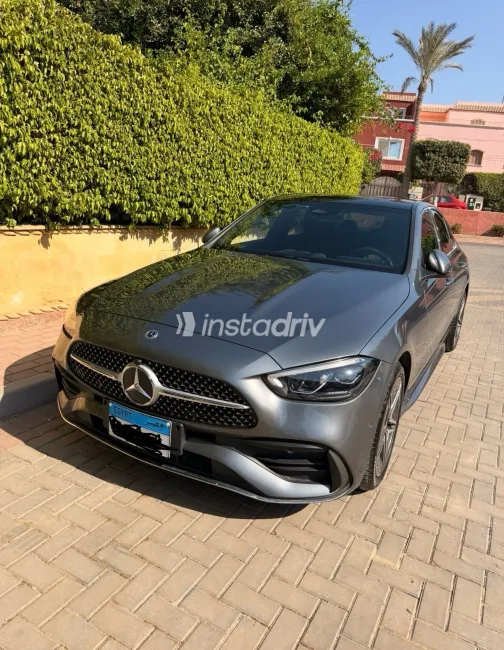 مرسيدس C 180 2023 أبيض مستعملة للبيع - 2