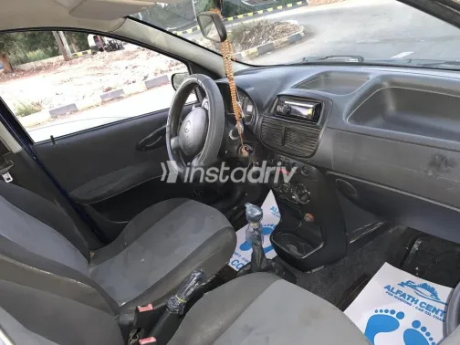 فيات بونتو 2008 أزرق غامق مستعملة للبيع - 4