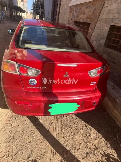 ميتسوبيشي لانسر 2016 أبيض مستعملة للبيع - 2