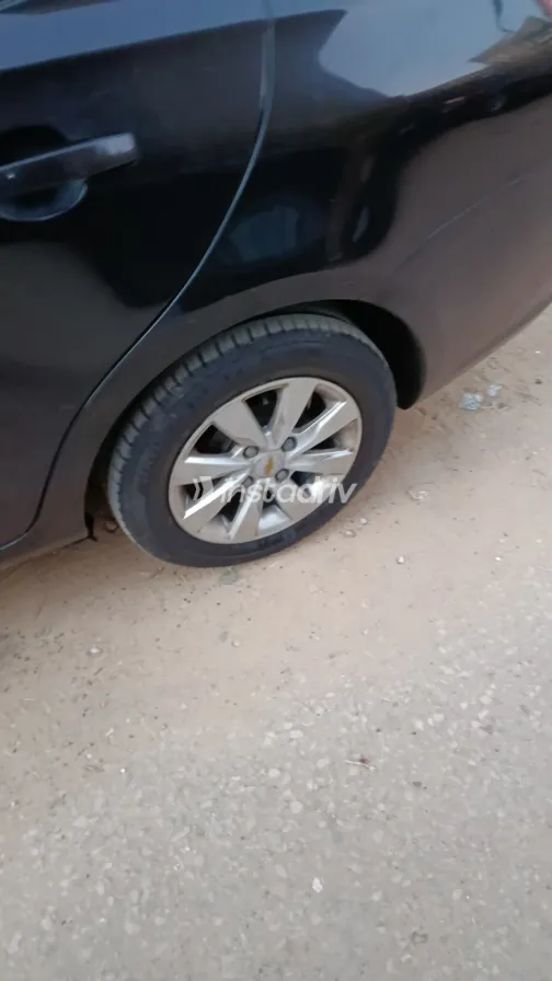 شيفروليه أوبترا 2018 أبيض مستعملة للبيع - 2