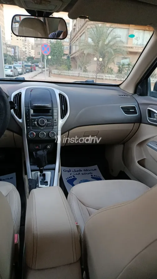 شيفروليه أوبترا 2018 أبيض مستعملة للبيع - 3