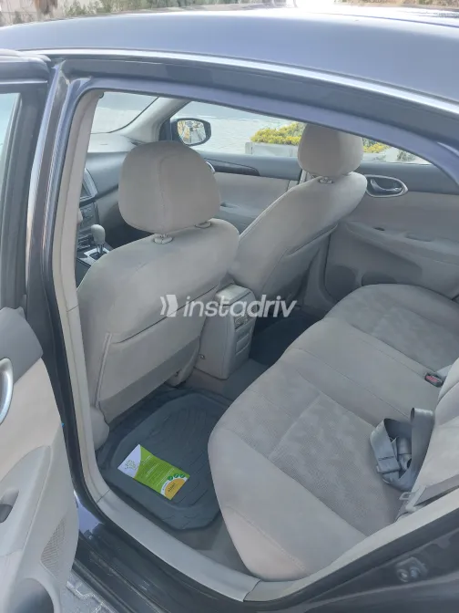 نيسان سنترا 2022 أبيض مستعملة للبيع - 4