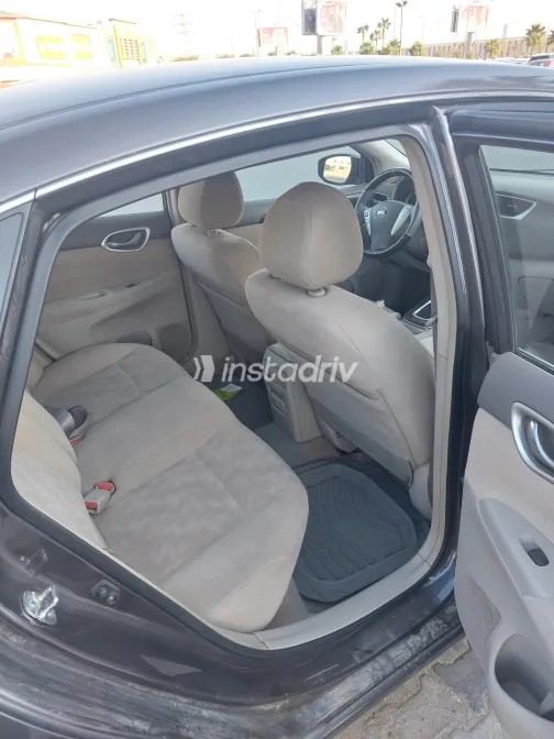 نيسان سنترا 2022 أبيض مستعملة للبيع - 7