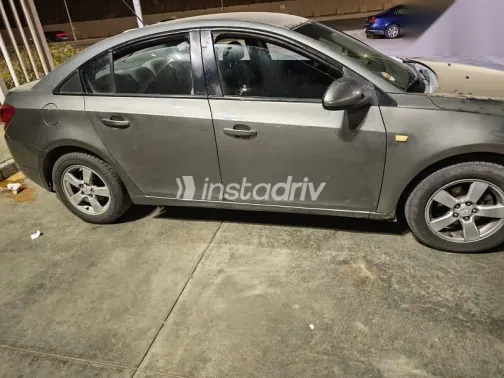 شيفروليه كروز 2010 رمادي مستعملة للبيع - 2