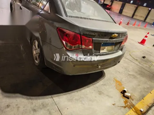 شيفروليه كروز 2010 رمادي مستعملة للبيع - 4