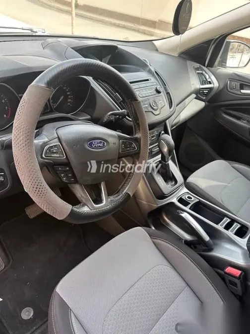 فورد كوجا 2017 أزرق غامق مستعملة للبيع - 8
