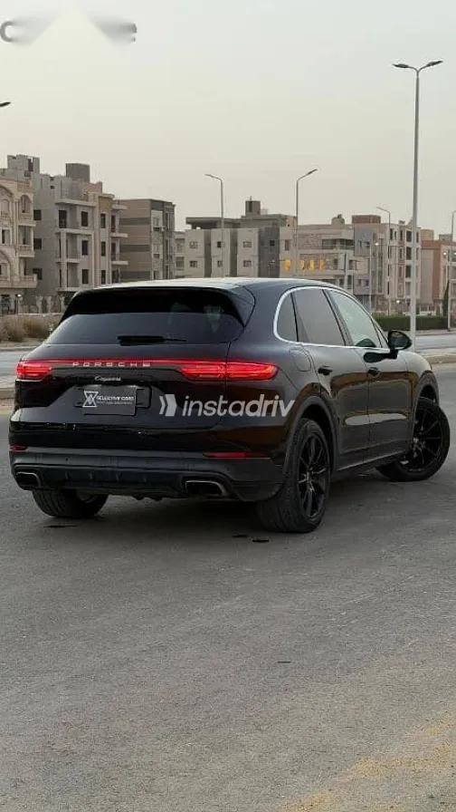 بورش كايين 2019 أسود مستعملة للبيع - 3