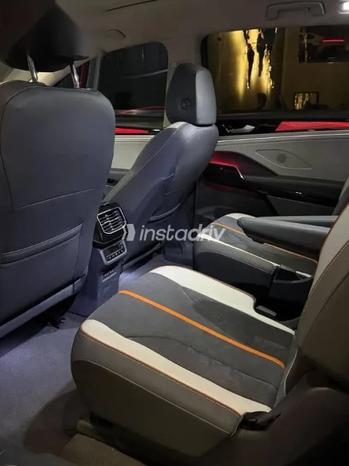 فولكس فاغن اي دي 6 2022 رمادي مستعملة للبيع - 10