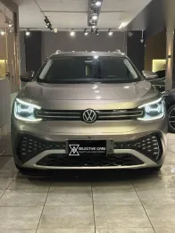 فولكس فاغن اي دي 6 2022 رمادي مستعملة للبيع