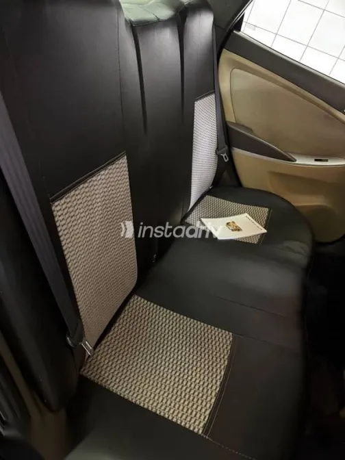 هيونداي اكسنت 2011 أسود مستعملة للبيع - 5