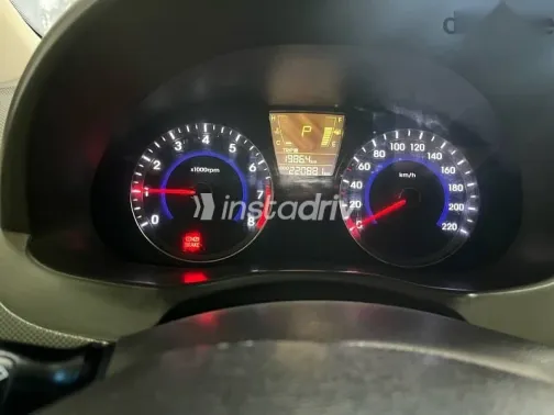 هيونداي اكسنت 2011 أسود مستعملة للبيع - 8