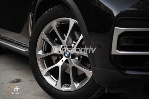 بي ام دبليو X5 2023 أسود مستعملة للبيع - 3