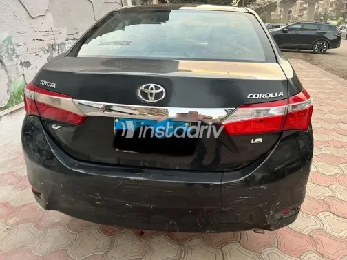 Toyota Corolla 2016 Black Used for Sale - 4