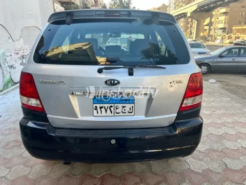 Kia Sorento 2006 Silver Used for Sale - 4