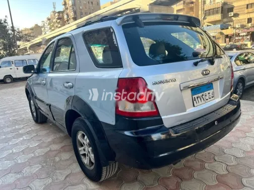 Kia Sorento 2006 Silver Used for Sale - 5