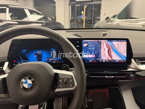 بي ام دبليو X1 2025 أسود جديدة للبيع - 1