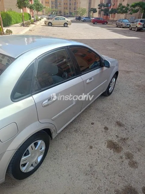 Chevrolet Optra 2010 Silver Used for Sale - 4
