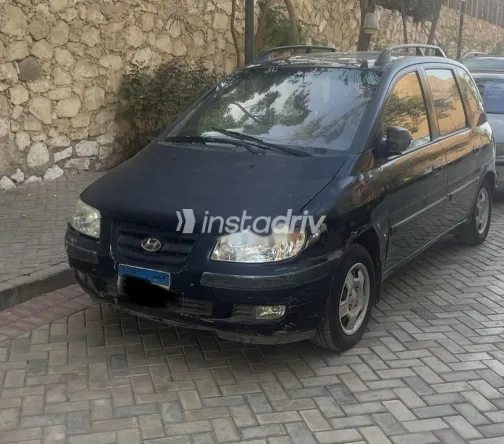 هيونداي ماتريكس 2005 أزرق غامق مستعملة للبيع - 2