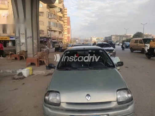 Renault Clio 2002 Gray Used for Sale - 2