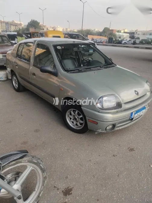 Renault Clio 2002 Gray Used for Sale - 3
