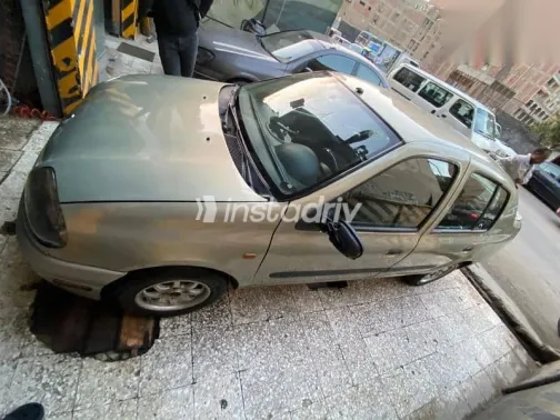 Renault Clio 2002 Gray Used for Sale - 9