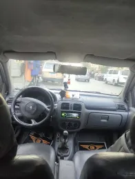 رينو كليو 2002 رمادي مستعملة للبيع