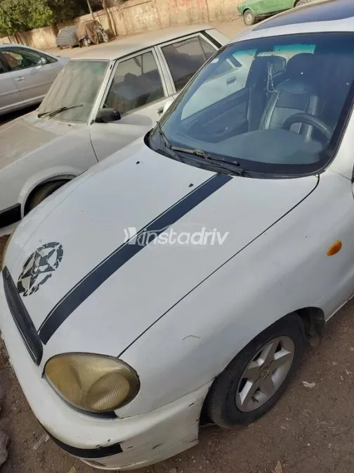 شيفروليه لانوس 2010 أبيض مستعملة للبيع - 4