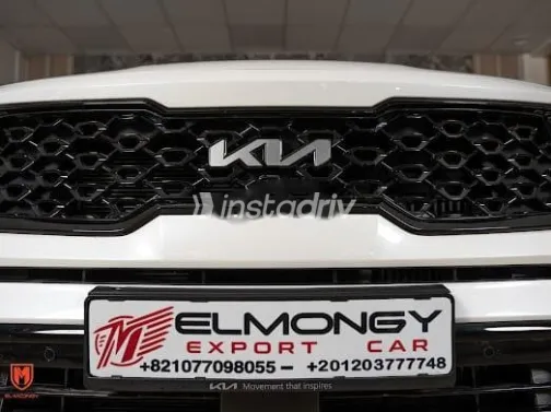 Kia Sorento 2023 White Used for Sale - 3
