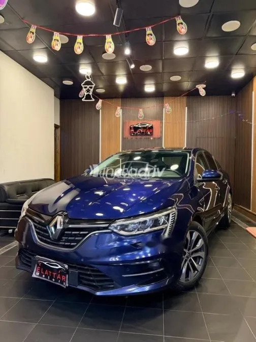 رينو ميجان 2022 أزرق غامق مستعملة للبيع - 3