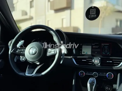 الفاروميو جوليا 2025 أبيض مستعملة للبيع - 3