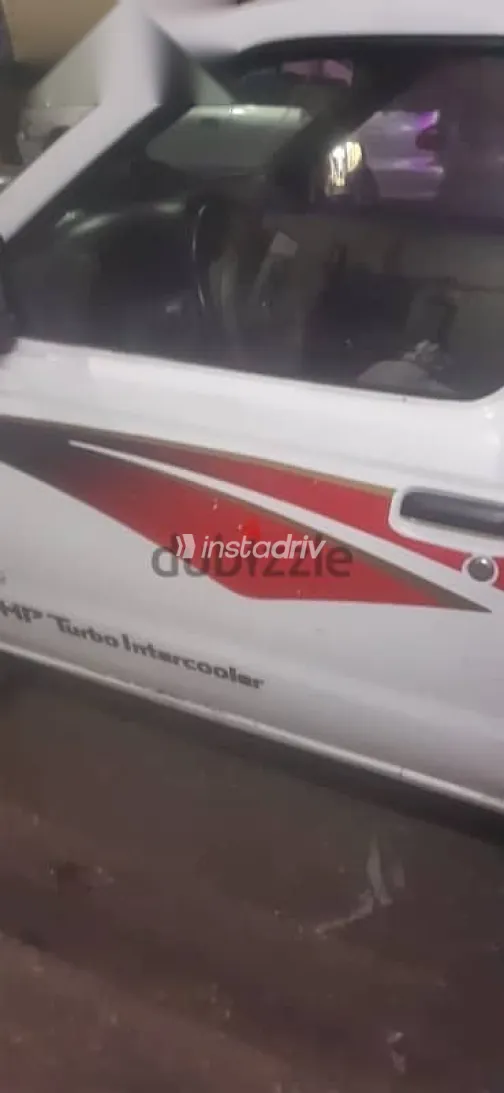 نيسان بيك اب 2015 أبيض مستعملة للبيع - 2