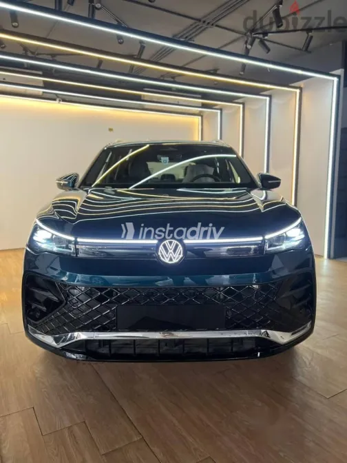 فولكس فاغن تيجون 2026 أزرق غامق مستعملة للبيع - 2