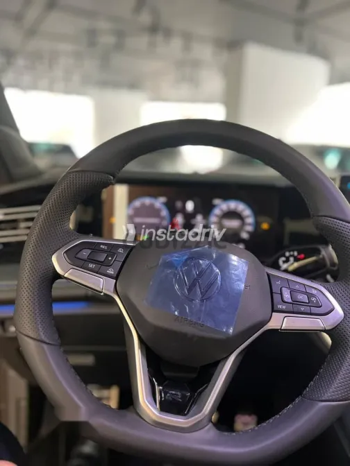 فولكس فاغن تيجون 2026 أزرق غامق مستعملة للبيع - 6