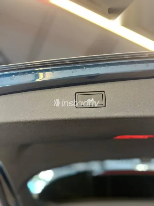 فولكس فاغن تيجون 2026 أزرق غامق مستعملة للبيع - 8